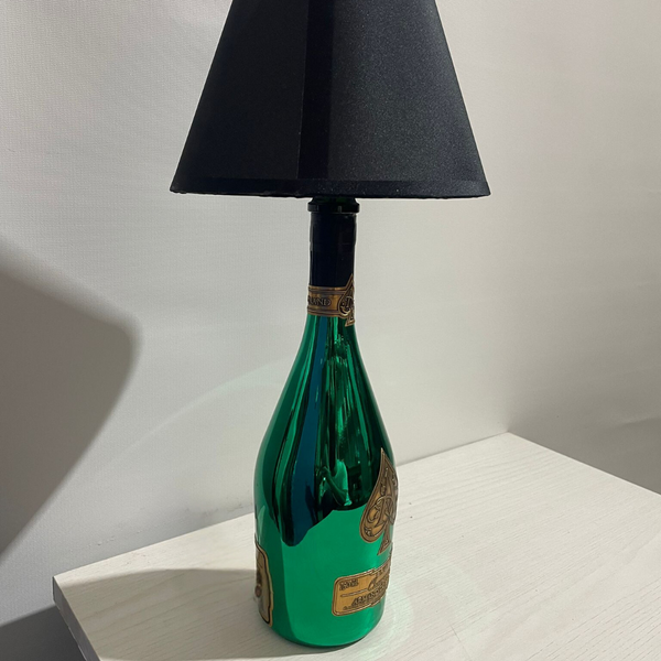 Lampada da tavolo ARMAND DE BRIGNAC GREEN