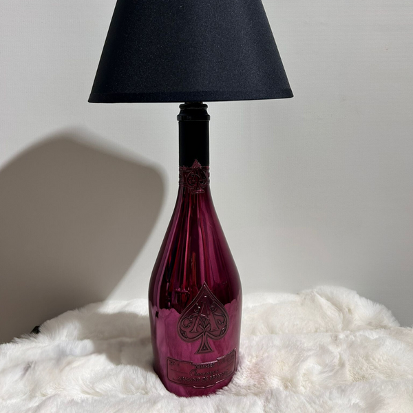 Lampada da tavolo ARMAND DE BRIGNAC demi-sec