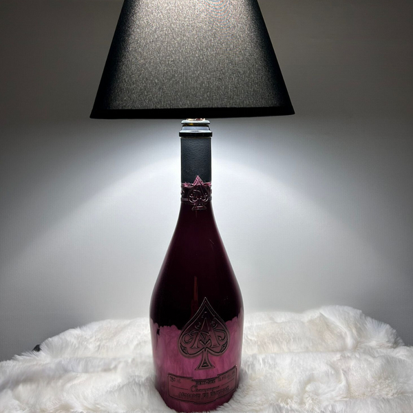 Lampada da tavolo ARMAND DE BRIGNAC demi-sec